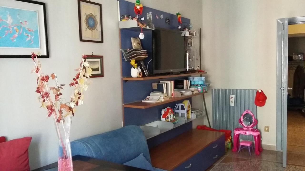 napoli. un cuore che batte. Esterno foto