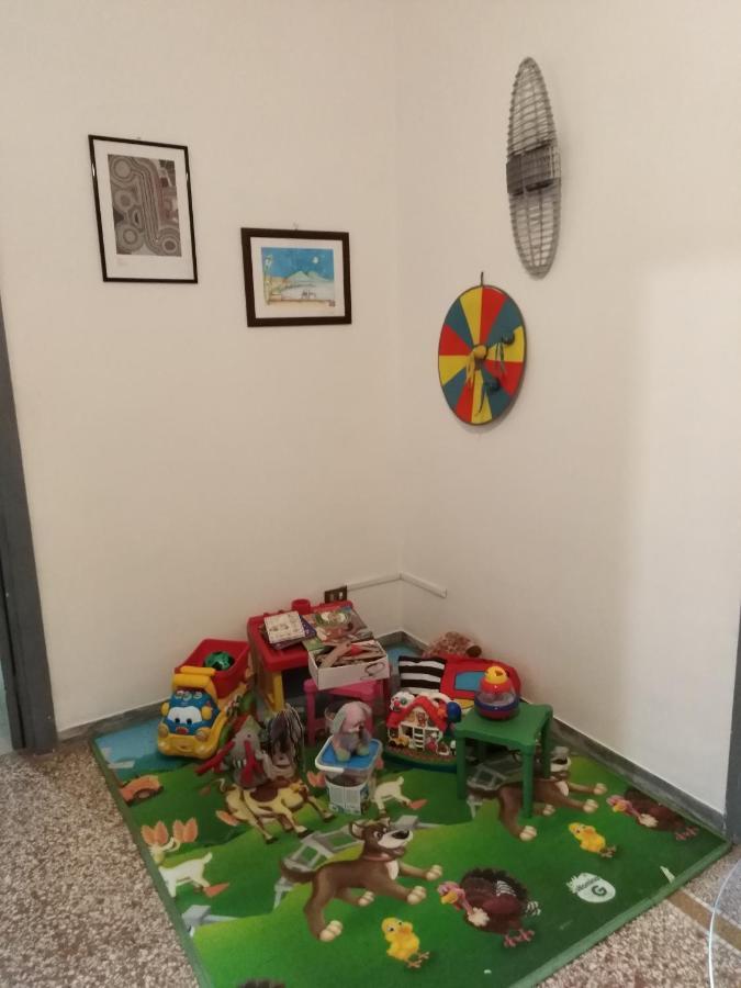 napoli. un cuore che batte. Esterno foto