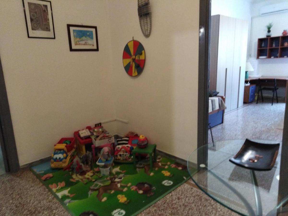 napoli. un cuore che batte. Esterno foto